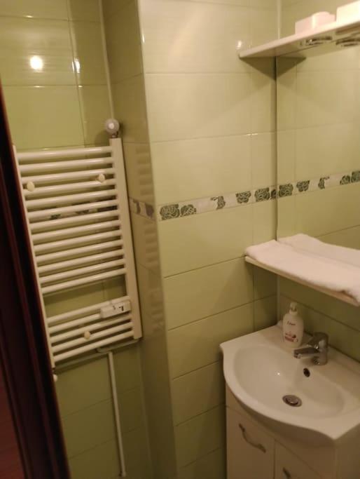 Apartament Ultracentral Kfc Крайова Екстериор снимка