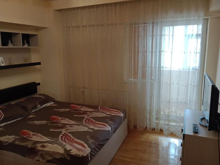 Apartament Ultracentral Kfc Крайова Екстериор снимка