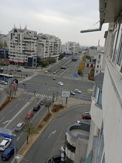 Apartament Ultracentral Kfc Крайова Екстериор снимка